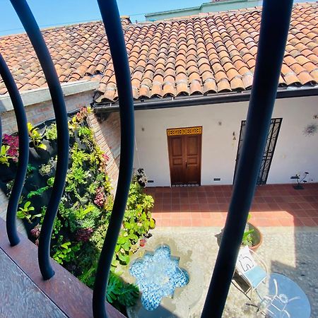 Hotel Casa Bresse カリ エクステリア 写真